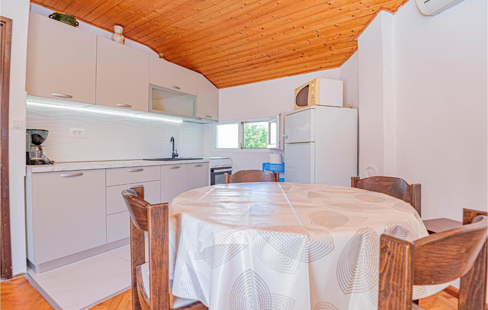 Pet Friendly Apartment In Jadrija With Wifi 외부 사진